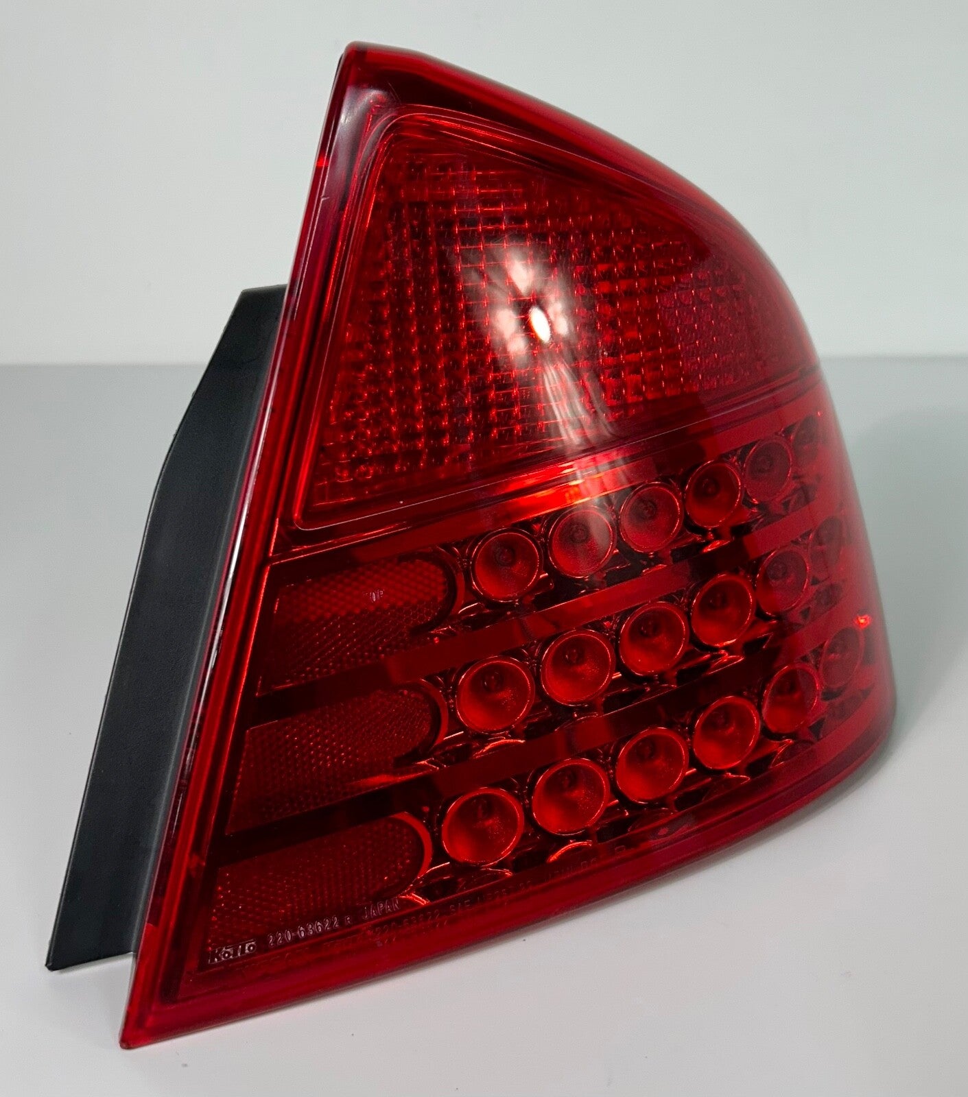 2003-2004 Infiniti G35 Right Passenger RH Side Tail Light OEM