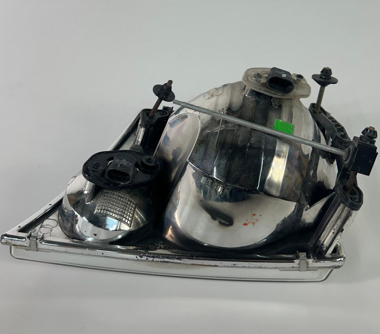 2002 - 2005 FORD EXPLORER FRONT RIGHT PASSENGER SIDE HEADLIGHT OEM 02 03 04 05