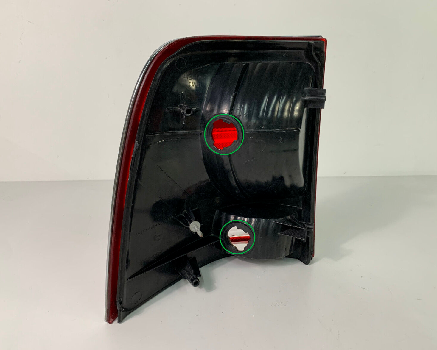 2002 2003 2004 2005 Ford Explorer Right RH Passenger Side Halogen Tail Light OEM